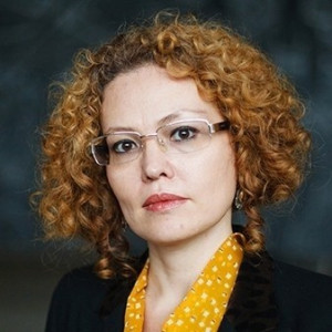Автор - Мадина Тлостанова