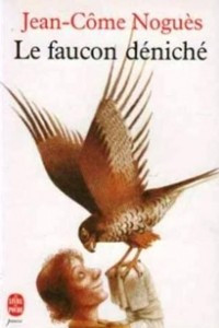 Книга Le faucon deniche