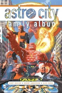 Книга Astro City: Family Album