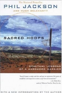 Книга Sacred Hoops: Spiritual Lessons as a Hardwood Warrior